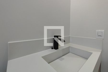 Casa de condomínio à venda com 274m², 3 quartos e 4 vagas Casa de condomínio à venda com 274m², 3 quartos e 4 vagasBanheiro Suíte