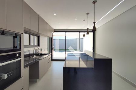 Casa de condomínio à venda com 274m², 3 quartos e 4 vagas Casa de condomínio à venda com 274m², 3 quartos e 4 vagasCozinha