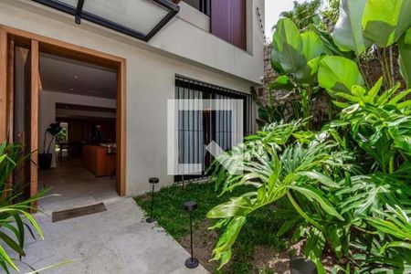 Casa à venda com 288m², 4 quartos e 2 vagas