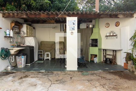 Casa à venda com 142m², 2 quartos e 1 vaga Casa à venda com 142m², 2 quartos e 1 vagaQuintal