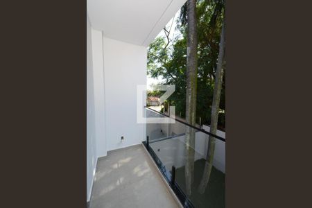 Casa de condomínio à venda com 350m², 4 quartos e 4 vagasVaranda da Suíte 3