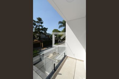 Casa de condomínio à venda com 350m², 4 quartos e 4 vagasVaranda