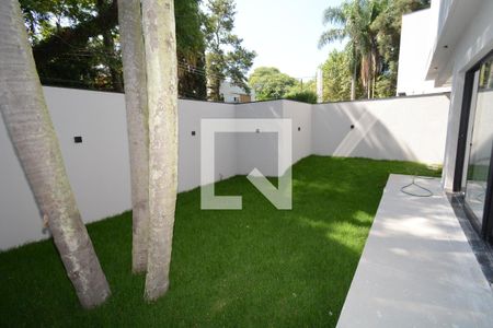 Casa de condomínio à venda com 350m², 4 quartos e 4 vagasQuintal