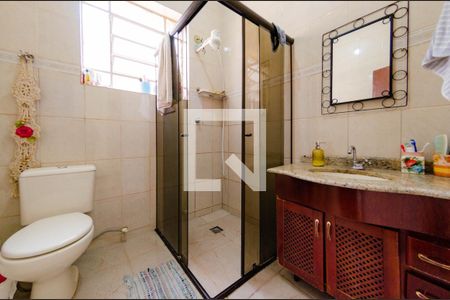 Casa à venda com 350m², 4 quartos e 2 vagas Casa à venda com 350m², 4 quartos e 2 vagasBanheiro