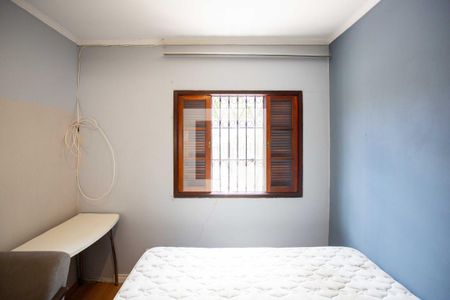 Casa à venda com 120m², 2 quartos e 3 vagasQuarto 2