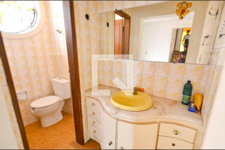 Casa à venda com 268m², 3 quartos e 2 vagas Casa à venda com 268m², 3 quartos e 2 vagasLavabo