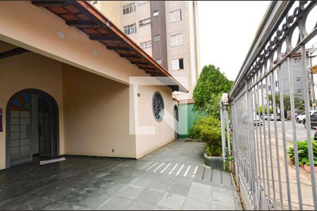 Casa à venda com 268m², 3 quartos e 2 vagas Casa à venda com 268m², 3 quartos e 2 vagasÁrea comum
