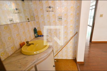 Casa à venda com 268m², 3 quartos e 2 vagas Casa à venda com 268m², 3 quartos e 2 vagasLavabo