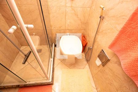 Casa de condomínio à venda com 255m², 3 quartos e 1 vagaBanheiro Quarto 2