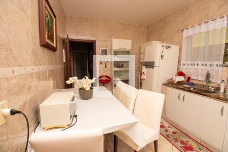 Casa de condomínio à venda com 255m², 3 quartos e 1 vagaCozinha