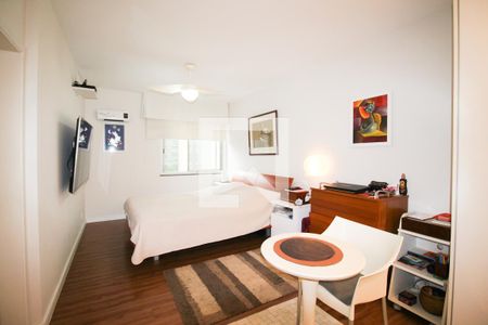 Apartamento à venda com 150m², 2 quartos e 2 vagasSuíte 