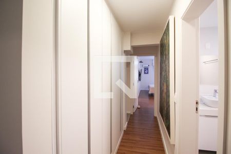 Apartamento à venda com 150m², 2 quartos e 2 vagasCorredor