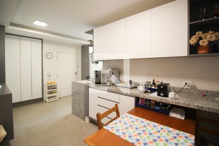 Apartamento à venda com 150m², 2 quartos e 2 vagasCozinha