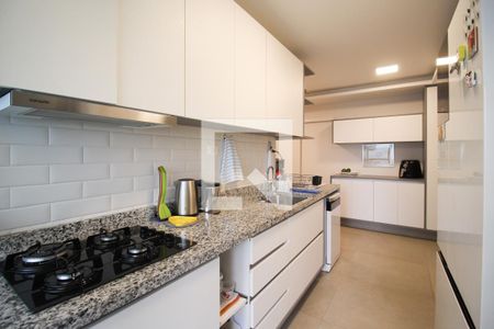 Apartamento à venda com 150m², 2 quartos e 2 vagasCozinha