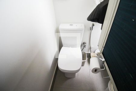 Apartamento à venda com 150m², 2 quartos e 2 vagasBanheiro de serviço