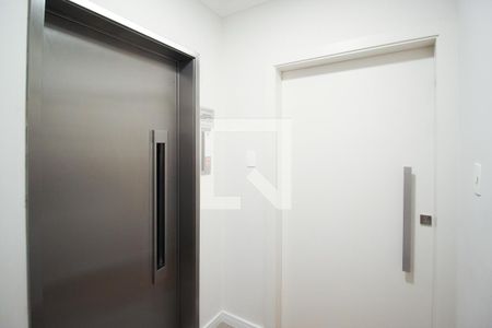 Apartamento à venda com 150m², 2 quartos e 2 vagasHall do apartamento 