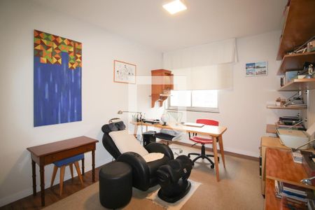 Apartamento à venda com 150m², 2 quartos e 2 vagasQuarto