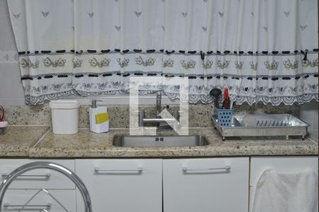 Casa à venda com 162m², 4 quartos e 2 vagasCozinha