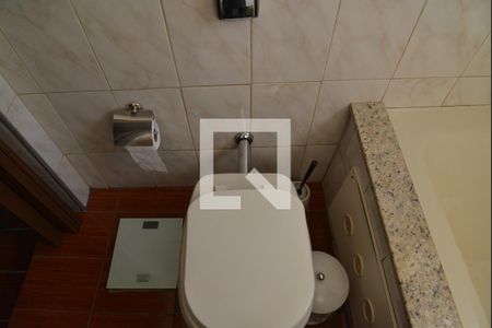 Casa à venda com 162m², 4 quartos e 2 vagasBanheiro da Suíte