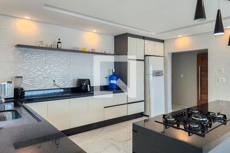 Casa à venda com 366m², 3 quartos e 8 vagasCozinha