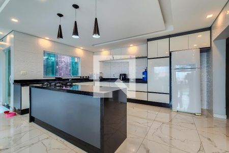 Casa à venda com 366m², 3 quartos e 8 vagasCozinha