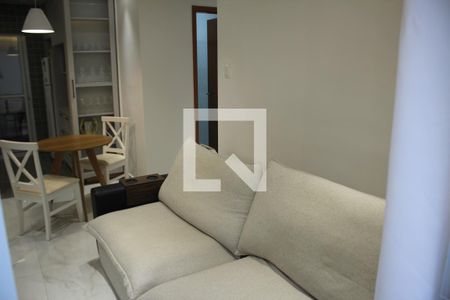 Sala de apartamento para alugar com 2 quartos, 75m² em Novo Eldorado, Contagem