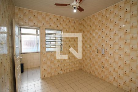 Apartamento à venda com 77m², 2 quartos e sem vaga Apartamento à venda com 77m², 2 quartos e sem vagaCozinha