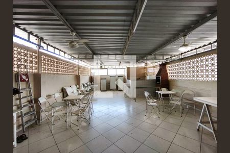 Apartamento à venda com 80m², 2 quartos e sem vagaÁrea comum - Salão de festas