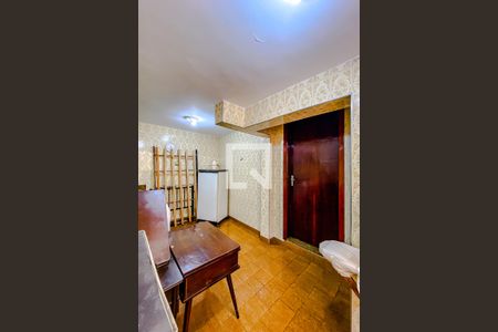 Casa à venda com 138m², 2 quartos e 1 vagaÁrea de Serviço