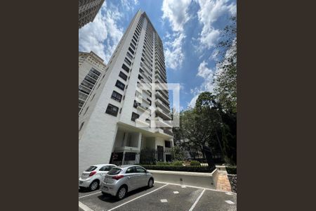 Apartamento à venda com 300m², 6 quartos e 4 vagas Apartamento à venda com 300m², 6 quartos e 4 vagasFachada