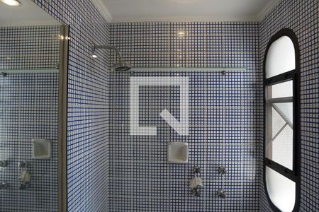 Apartamento à venda com 300m², 6 quartos e 4 vagasBanheiro da Suíte 2