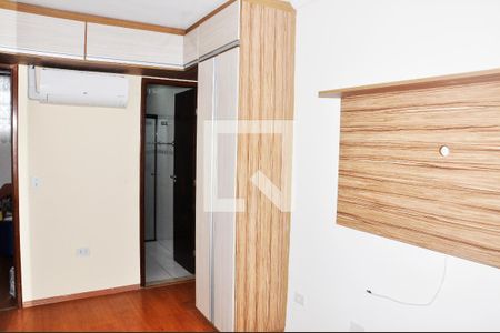 Casa de condomínio à venda com 121m², 2 quartos e 2 vagasDetalhe - Quarto 01 e Suíte