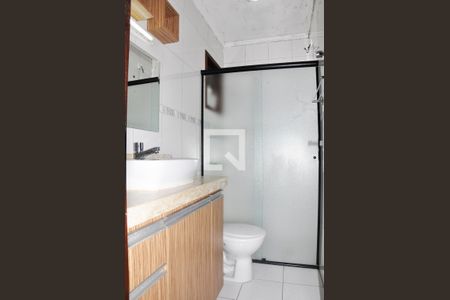 Casa de condomínio à venda com 121m², 2 quartos e 2 vagasDetalhe - Suíte