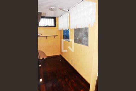 Casa de condomínio à venda com 121m², 2 quartos e 2 vagasDetalhe - Escritório