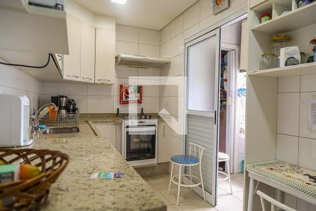 Apartamento à venda com 70m², 2 quartos e 1 vagaCozinha
