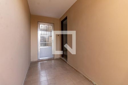 Casa à venda com 100m², 2 quartos e 2 vagasEntrada 