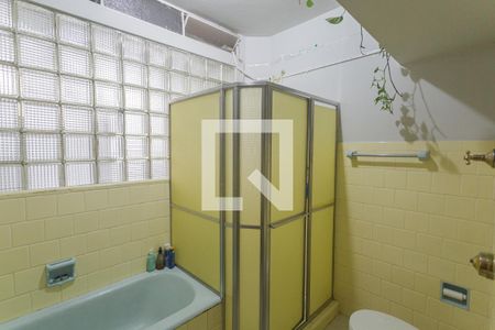 Apartamento à venda com 130m², 4 quartos e 1 vaga Apartamento à venda com 130m², 4 quartos e 1 vagaBanheiro Social