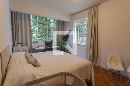 Apartamento à venda com 130m², 4 quartos e 1 vaga Apartamento à venda com 130m², 4 quartos e 1 vagaQuarto 2