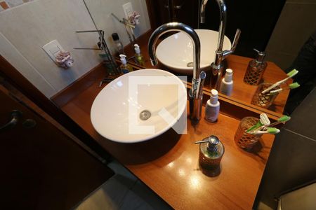 Apartamento à venda com 83m², 2 quartos e 2 vagasBanheiro Social - Pia