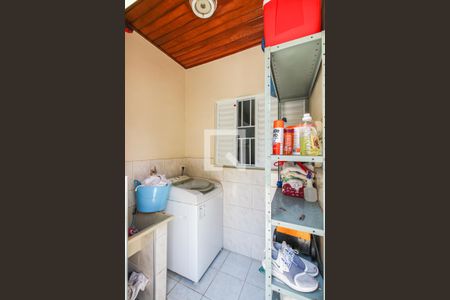 Casa à venda com 100m², 2 quartos e 4 vagas Casa à venda com 100m², 2 quartos e 4 vagasÁrea de Serviço