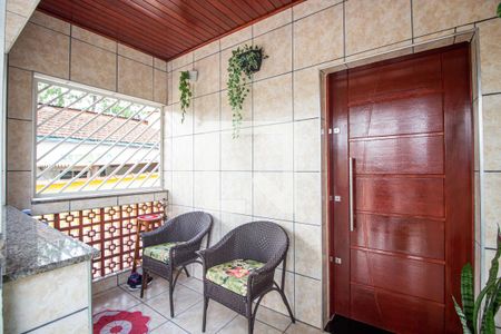 Casa à venda com 100m², 2 quartos e 4 vagas Casa à venda com 100m², 2 quartos e 4 vagasEntrada