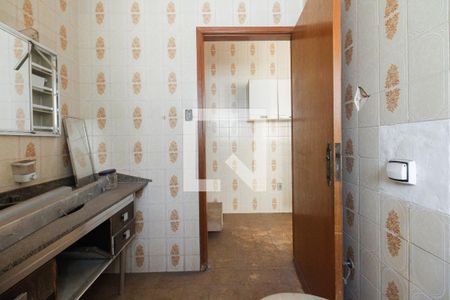 Casa à venda com 100m², 3 quartos e 1 vaga Casa à venda com 100m², 3 quartos e 1 vagaBanheiro 2