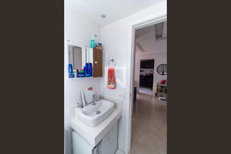 Apartamento à venda com 45m², 2 quartos e 1 vaga Apartamento à venda com 45m², 2 quartos e 1 vagaBanheiro