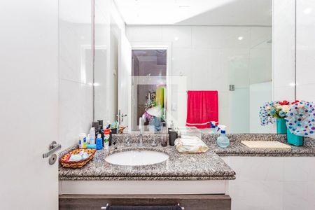 Apartamento à venda com 102m², 3 quartos e 1 vaga Apartamento à venda com 102m², 3 quartos e 1 vagaBanheiro da Suíte