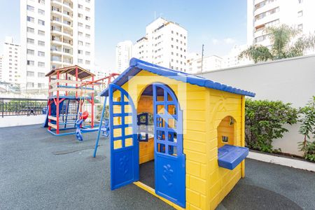 Apartamento à venda com 102m², 3 quartos e 1 vaga Apartamento à venda com 102m², 3 quartos e 1 vagaÁrea comum - Playground