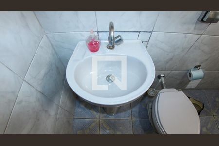 Casa à venda com 127m², 2 quartos e 3 vagas Casa à venda com 127m², 2 quartos e 3 vagasBanheiro 2