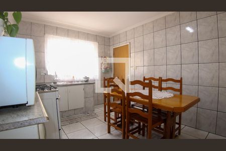 Casa à venda com 127m², 2 quartos e 3 vagas Casa à venda com 127m², 2 quartos e 3 vagasCozinha