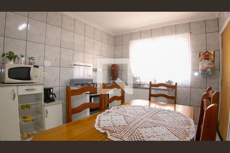 Casa à venda com 127m², 2 quartos e 3 vagas Casa à venda com 127m², 2 quartos e 3 vagasCozinha