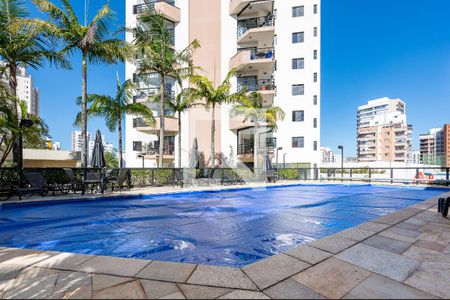 Apartamento à venda com 105m², 3 quartos e 2 vagas Apartamento à venda com 105m², 3 quartos e 2 vagasÁrea comum - Piscina