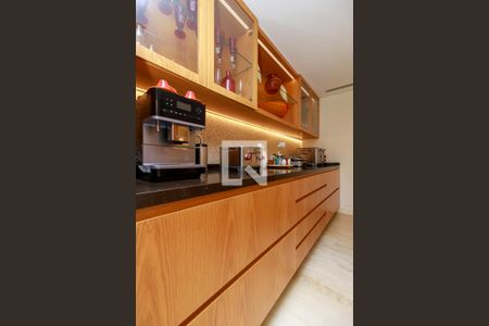 Apartamento à venda com 370m², 3 quartos e 5 vagas Apartamento à venda com 370m², 3 quartos e 5 vagasSala